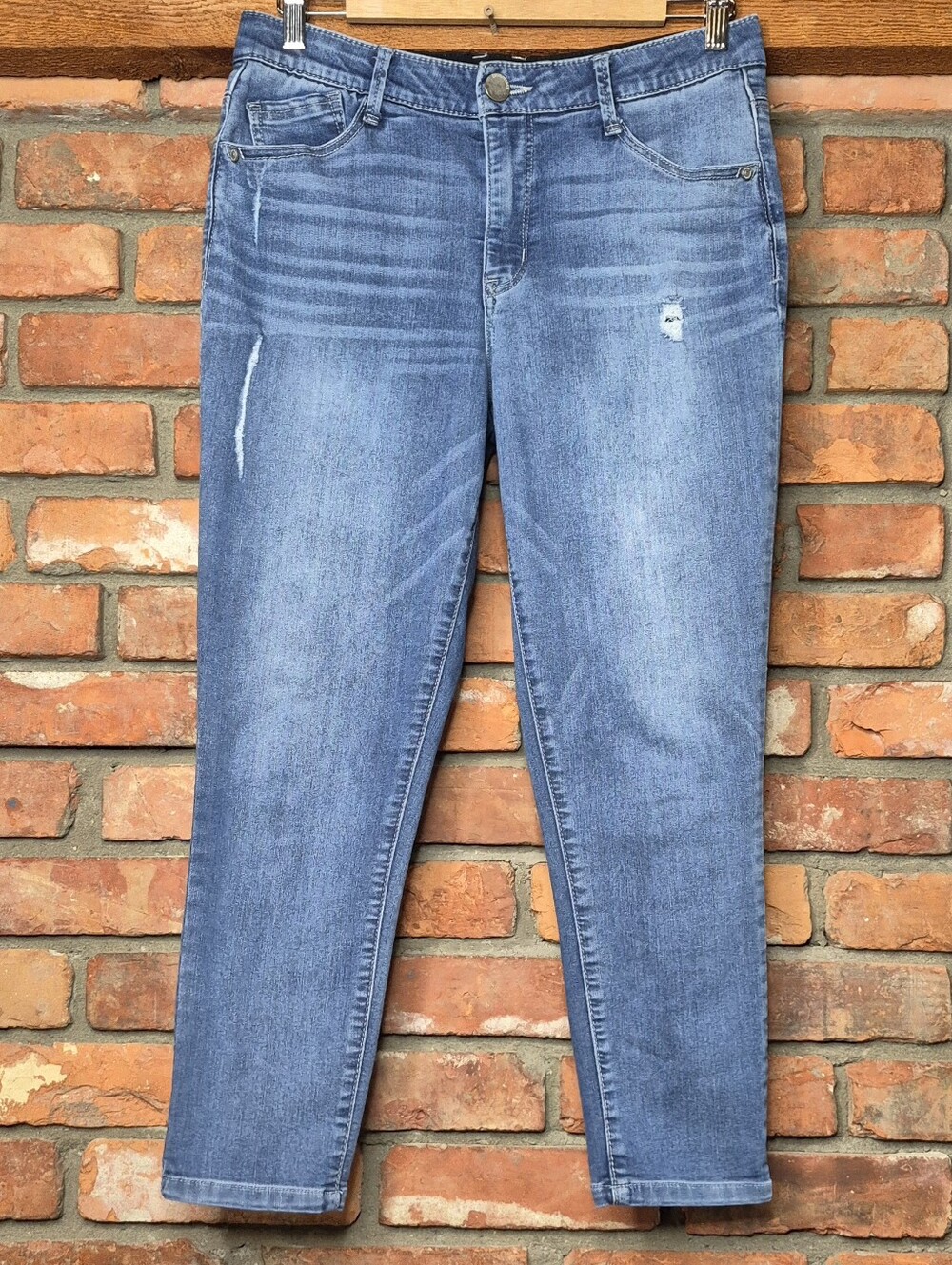 Democracy Absolution Crop Skinny Jeans Size 8 Stretch Denim Mid Rise Blue Wash